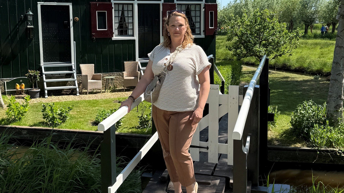 Vicki outside